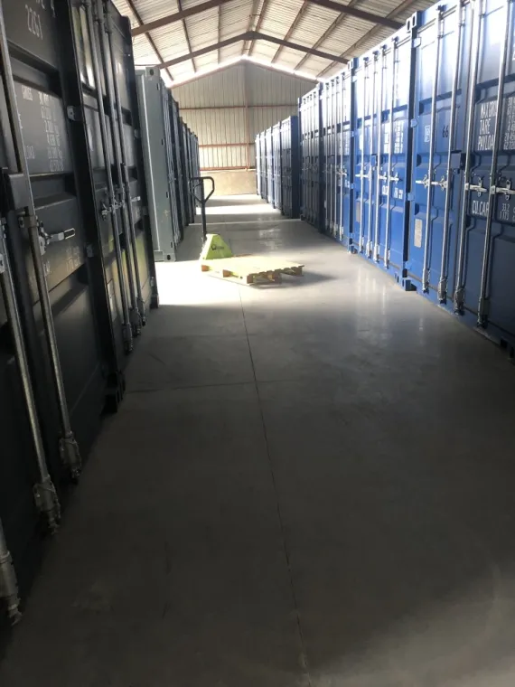 LOCATION BOX GARDE MEUBLE EN SELF STOCKAGE A 25 KM DE CHATELLERAULT, Châtellerault, ALLOBOX 37