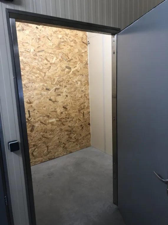 BOX DE 4 M2 DISPONIBLE EN SELF STOCKAGE, Châtellerault, ALLOBOX 37